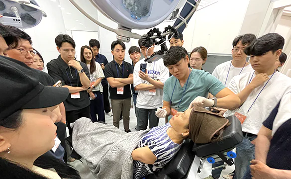 라이브 시술 시연